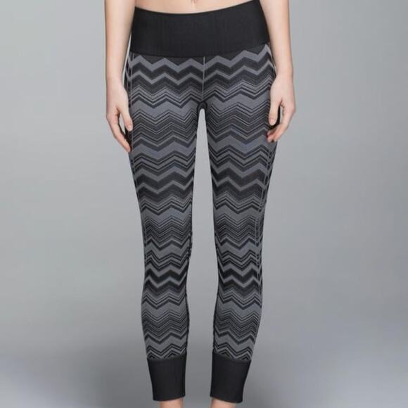 Lululemon Ebb To Street Pant - Picture 1 of 5